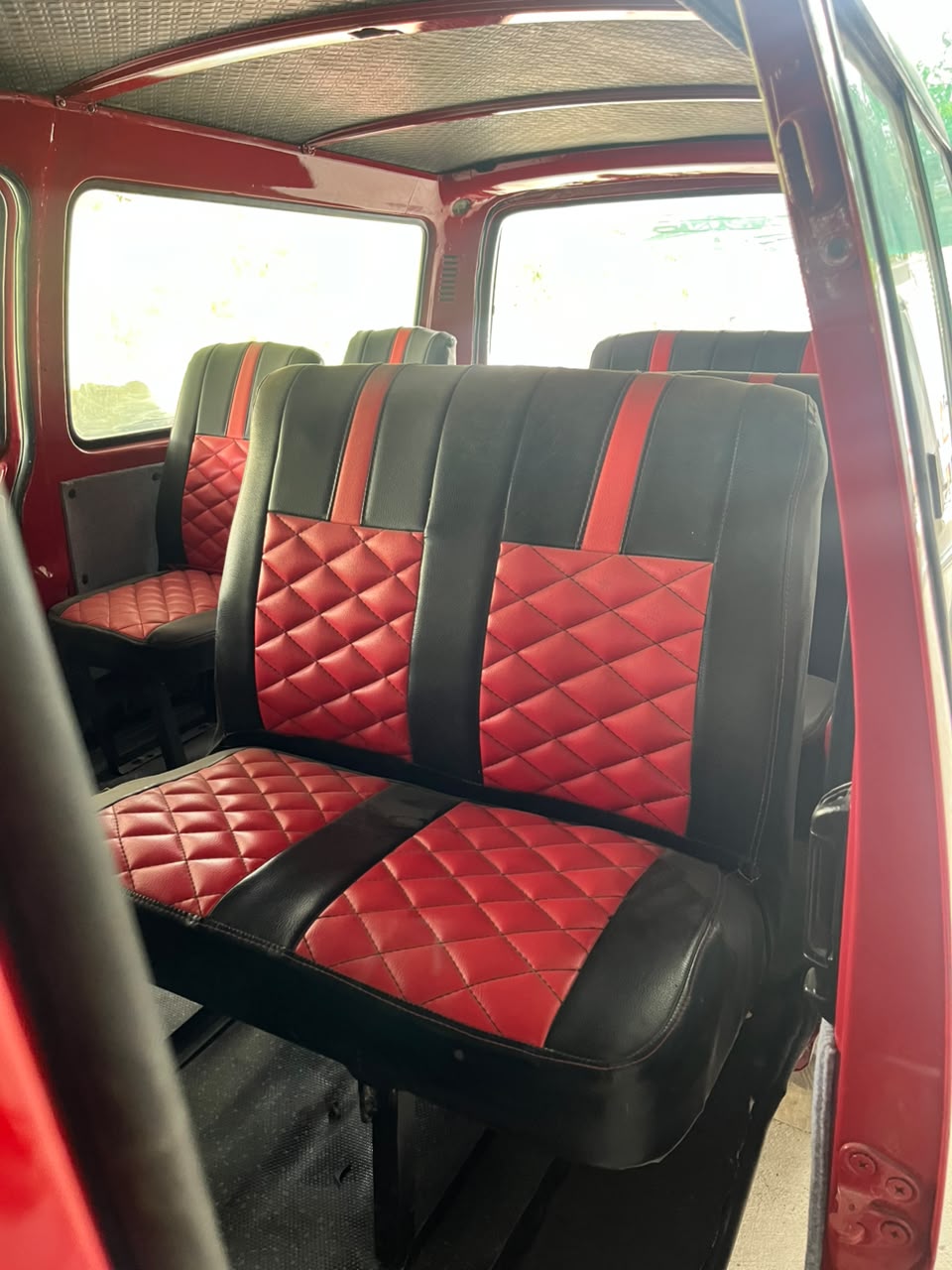Combi / minivan marca Toyota